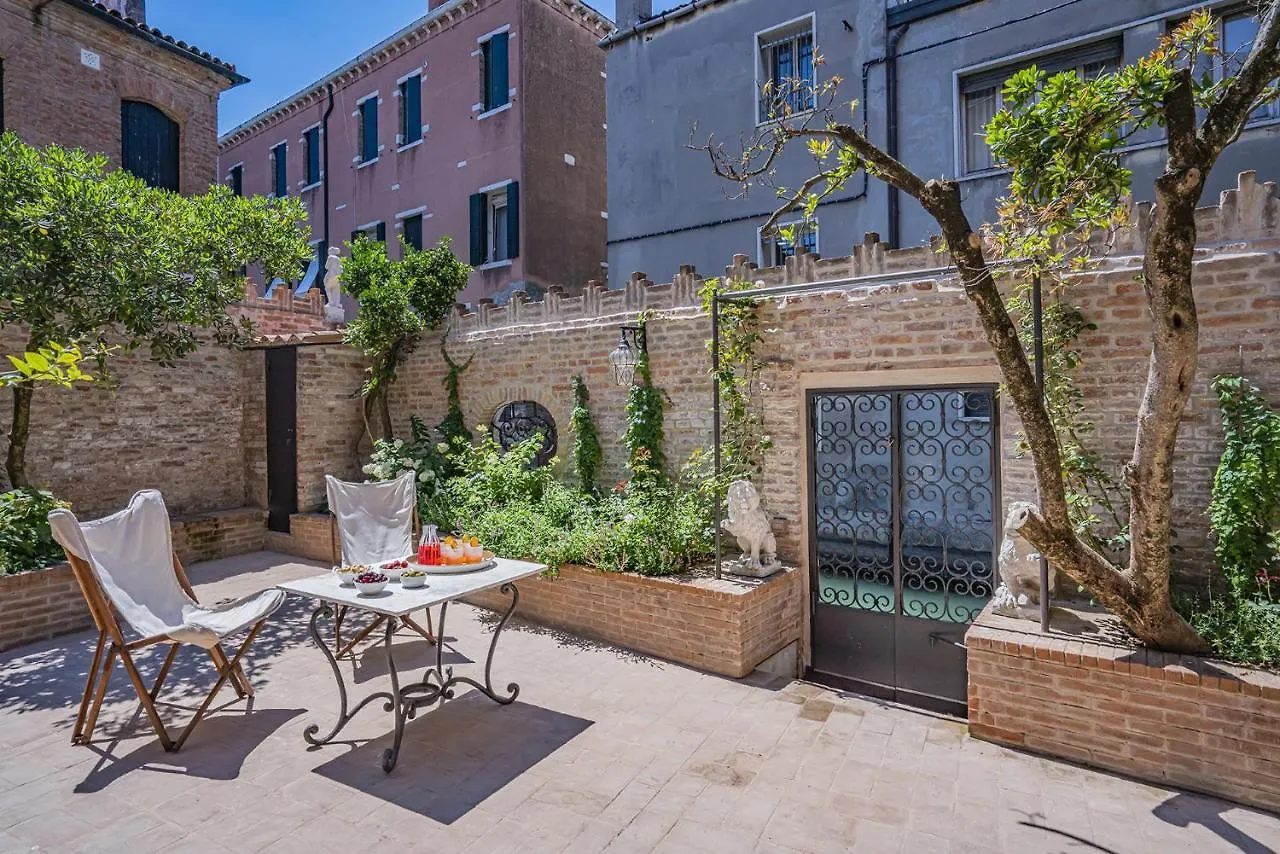 Ca' Minore Secret Garden Venedig Italien